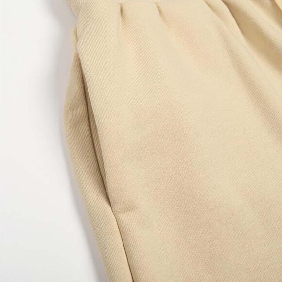 Ami Paris Cream Logo Embroidered Drawstring Shorts - Picture 6 of 10